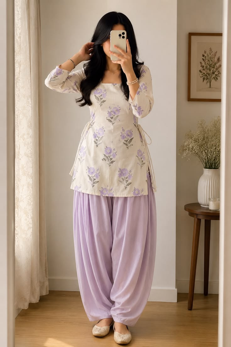 Women Ivory Lavender Floral Printed Kurta Set