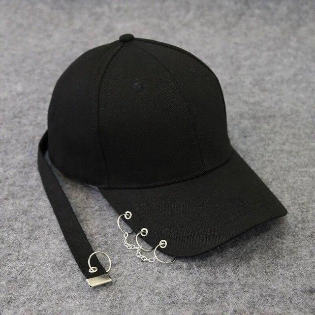 Black Ring Detail Fashion Cap