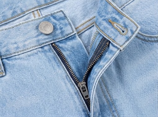 Men's Classic Straight Fit 5-Pocket Jeans - Bleach Ice Blue